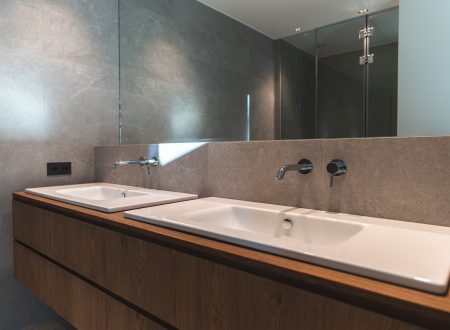 Master Bathroom Sinks and Vanity in Luxury Home.